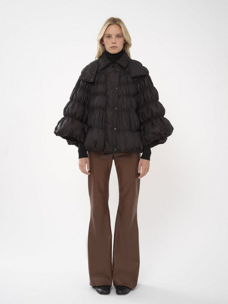 Chloe Kort Puffer Cape Jassen Zwart | CHE-SR13814
