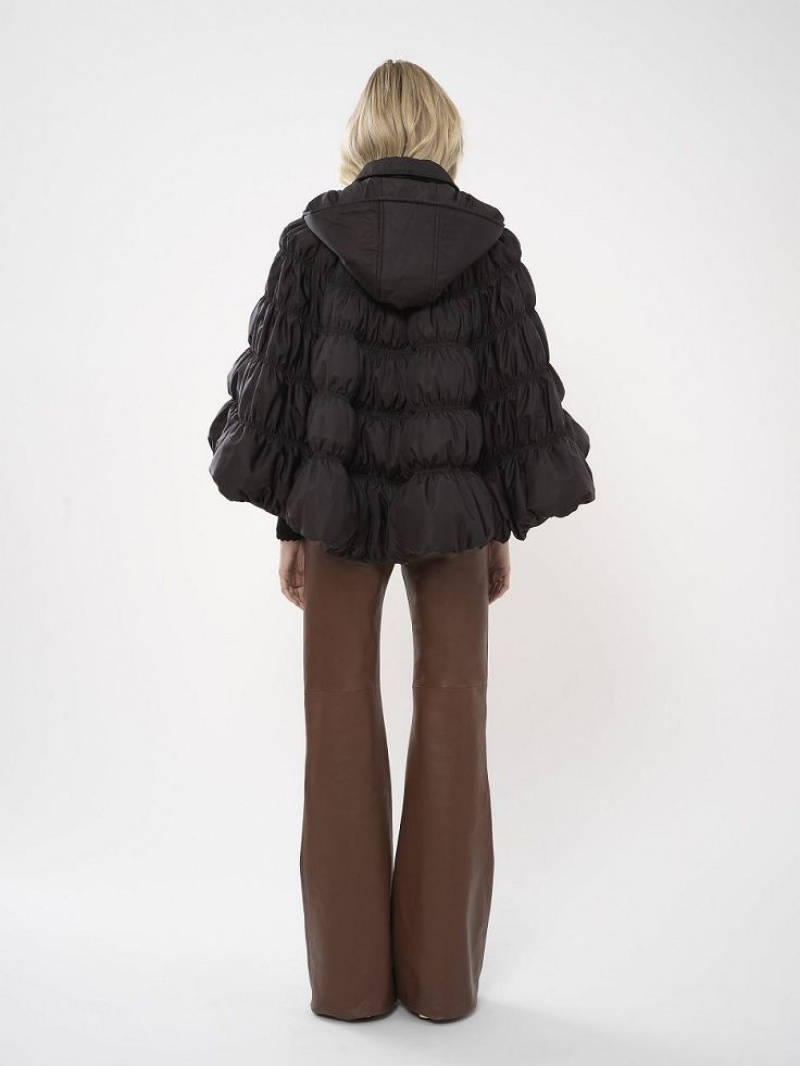 Chloe Kort Puffer Cape Jassen Zwart | CHE-SR13814